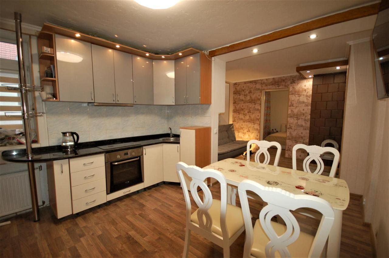 Ludvika Elegance Apartment เลียปาญา ภายนอก รูปภาพ
