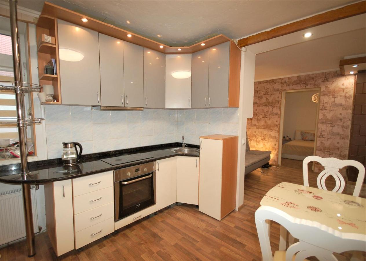 Ludvika Elegance Apartment เลียปาญา ภายนอก รูปภาพ